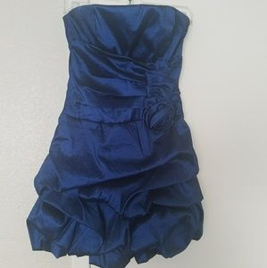 👗 MAKE ME AN OFFER! Prom/formal dress